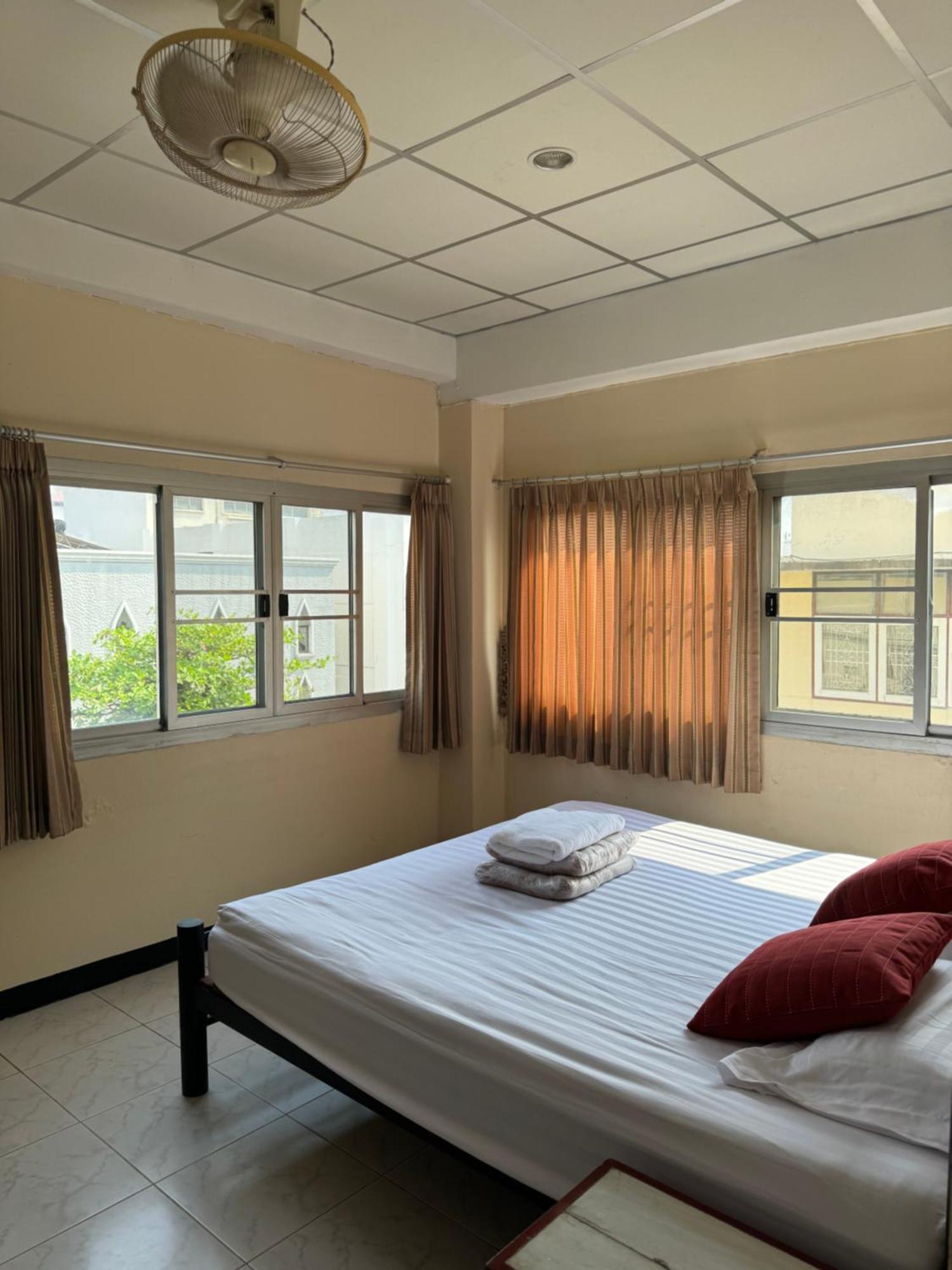 Kc Guest House Bangkok Kültér fotó