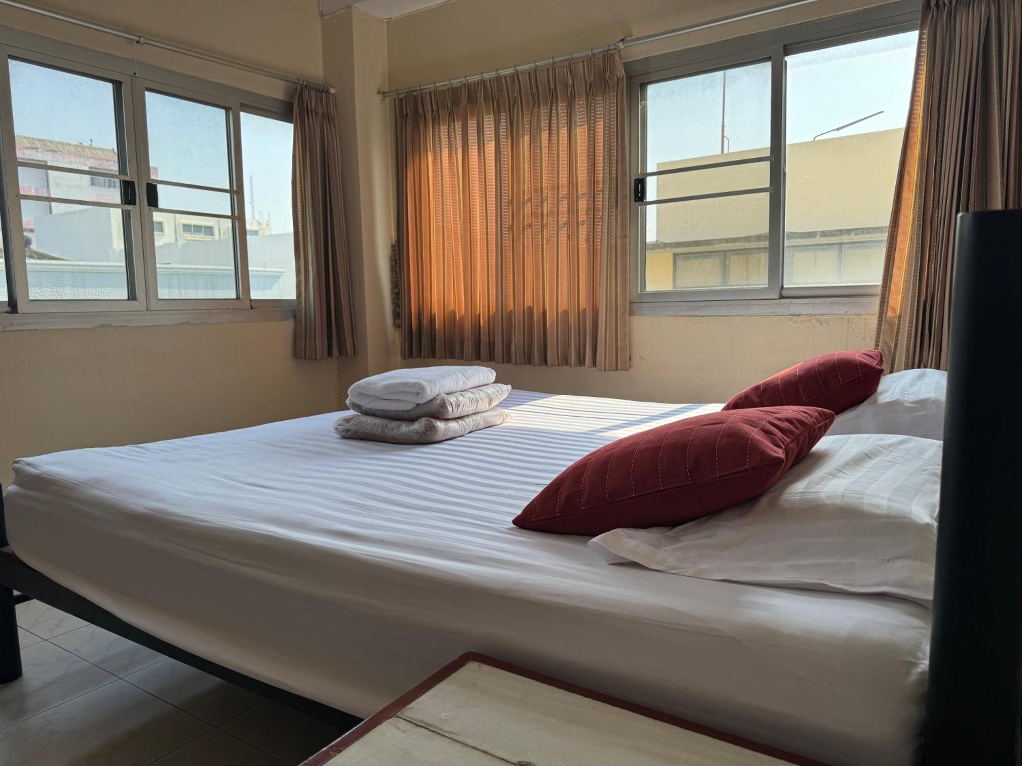 Kc Guest House Bangkok Kültér fotó